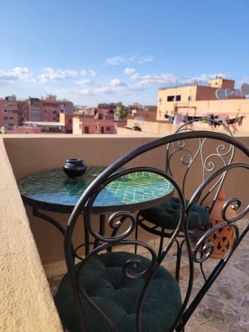 Plein Centre Marrakech, Grand Balcon Filant Daire Marakeş Dış mekan fotoğraf